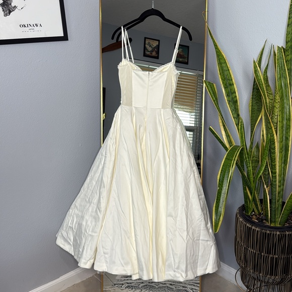 HOUSE OF CB 'Mademoiselle' White Tulle Midi Dress NWOT - Picture 9 of 12